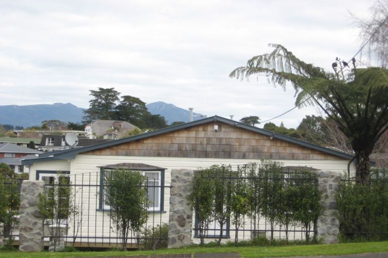 Photo of property in 48 Waimea Street, Westown, New Plymouth, 4310