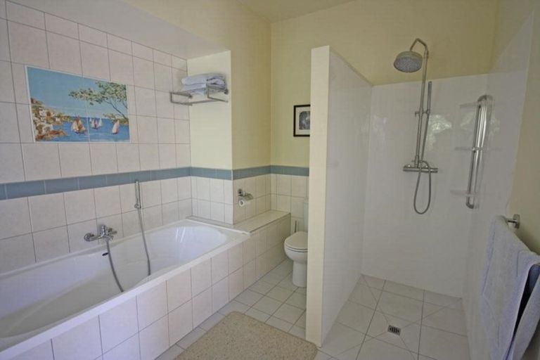 Photo of property in 128 Oratia Place, Onemana, Whangamata, 3691