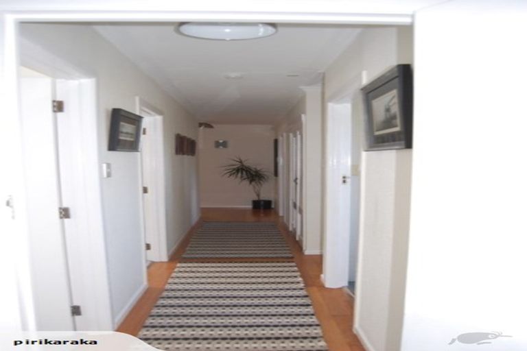 Photo of property in 29 Hebron Road, Waiake, Auckland, 0630