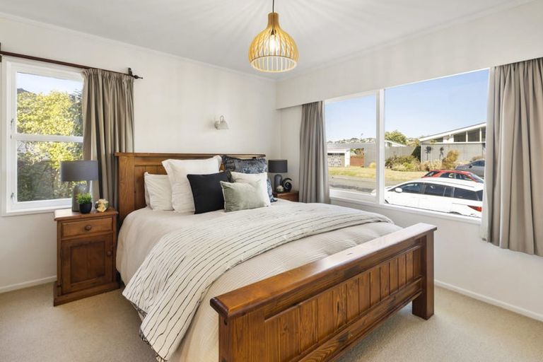 Photo of property in 1 Cranwell Street, Churton Park, Wellington, 6037