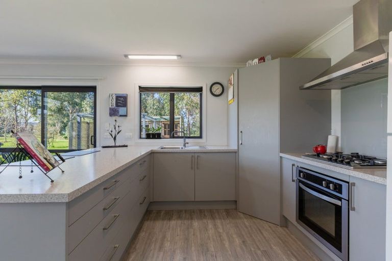 Photo of property in 15 Pukeora Scenic Road, Waipukurau, 4281