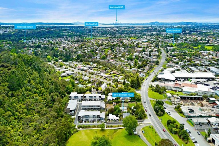 Photo of property in 2/615 Swanson Road, Swanson, Auckland, 0612