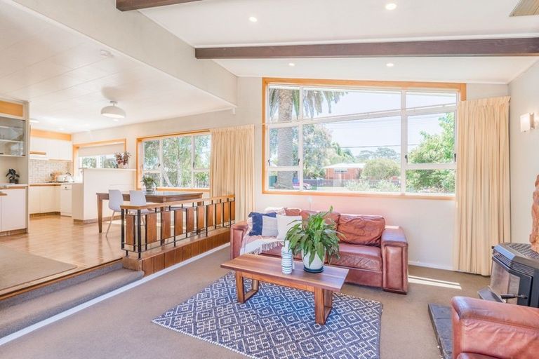 Photo of property in 18 Arawhata Road, Paraparaumu, 5032