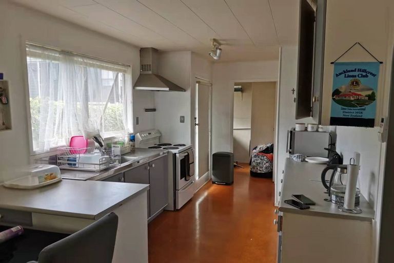 Photo of property in 49 Lavery Place, Sunnynook, Auckland, 0632