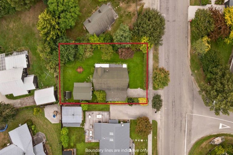 Photo of property in 36 Adamson Drive, Arrowtown, 9302