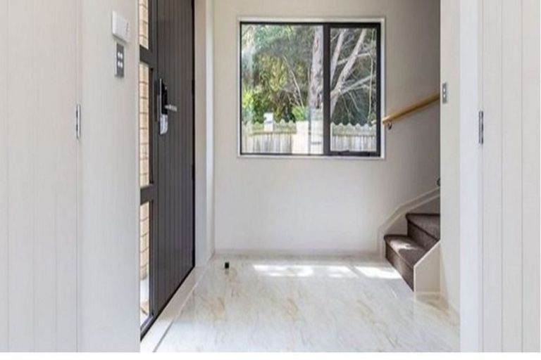 Photo of property in 121f Maich Road, Manurewa, Auckland, 2102