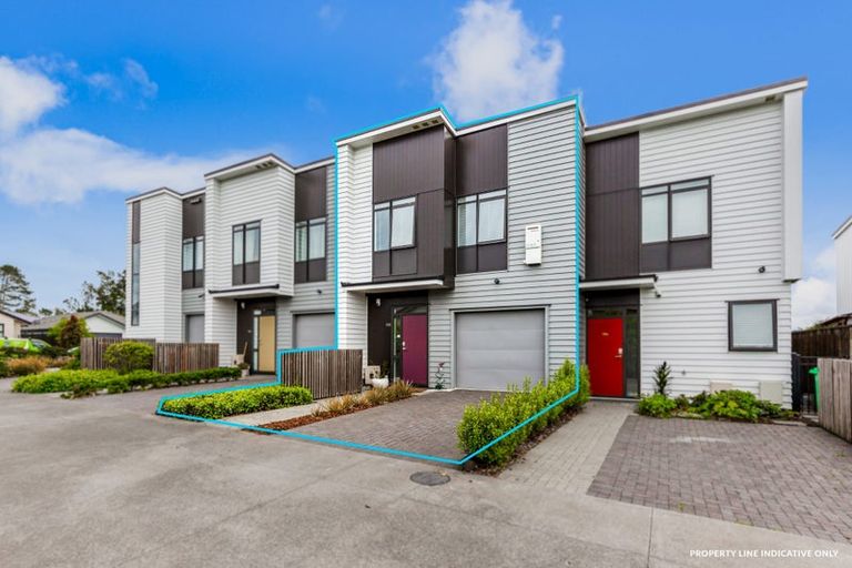 Photo of property in 12b Dida Park Drive, Kumeu, 0810