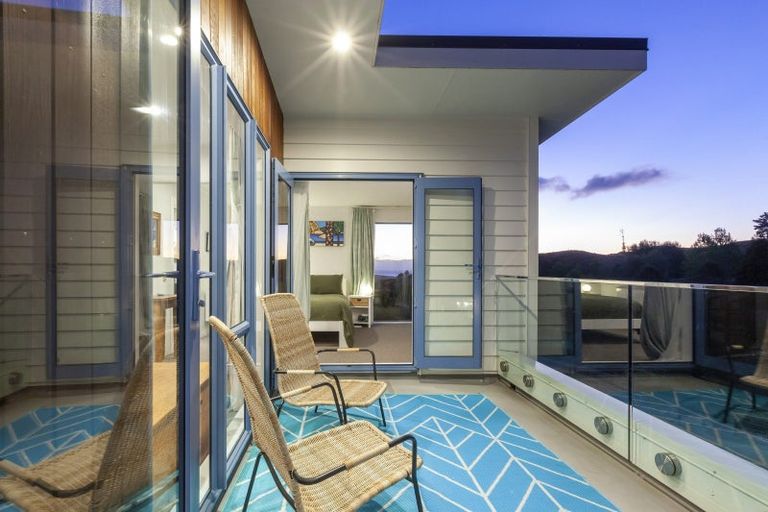 Photo of property in 105 Waterfall Road, Paraparaumu, 5032