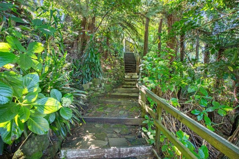 Photo of property in 45 Takahe Road, Titirangi, Auckland, 0604