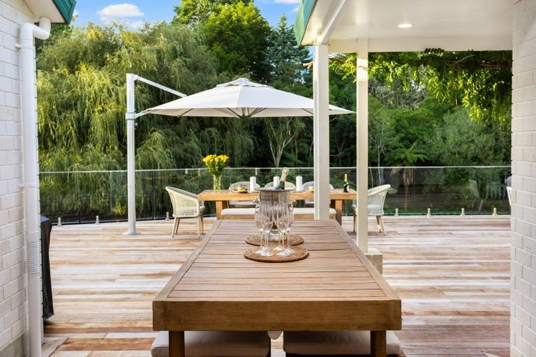 Photo of property in 26 Clifford Road, Pukekohe, 2678