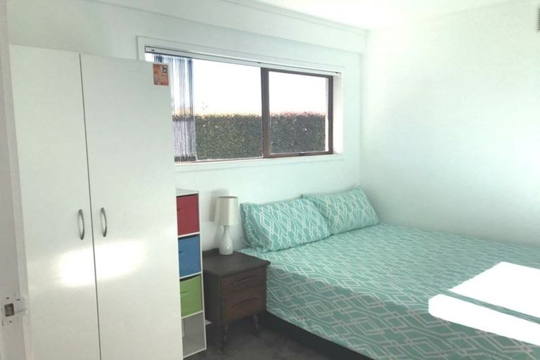 Photo of property in 1/17 Portobello Place, Torbay, Auckland, 0630