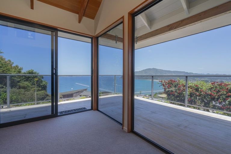 Photo of property in 5 Tirinui Crescent, Tairua, 3508