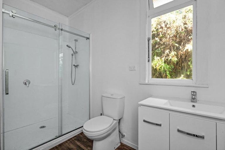 Photo of property in 17 Fitzroy Road, Bluff Hill, Napier, 4110