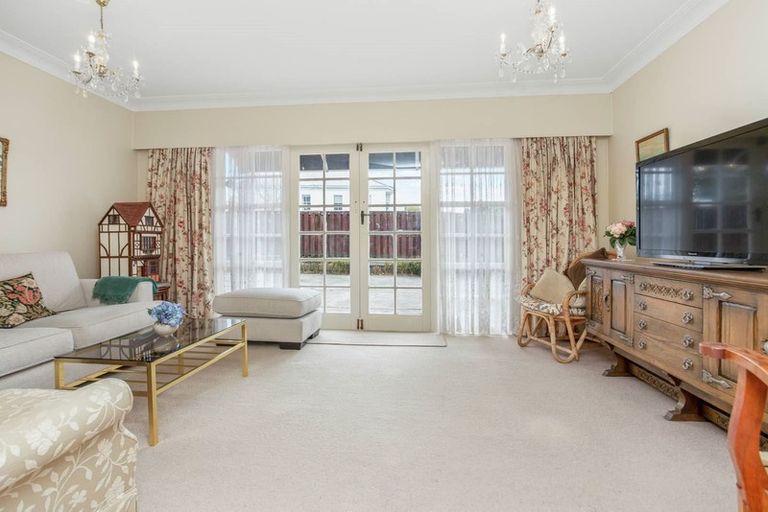 Photo of property in 2/8 Udys Road, Pakuranga, Auckland, 2010