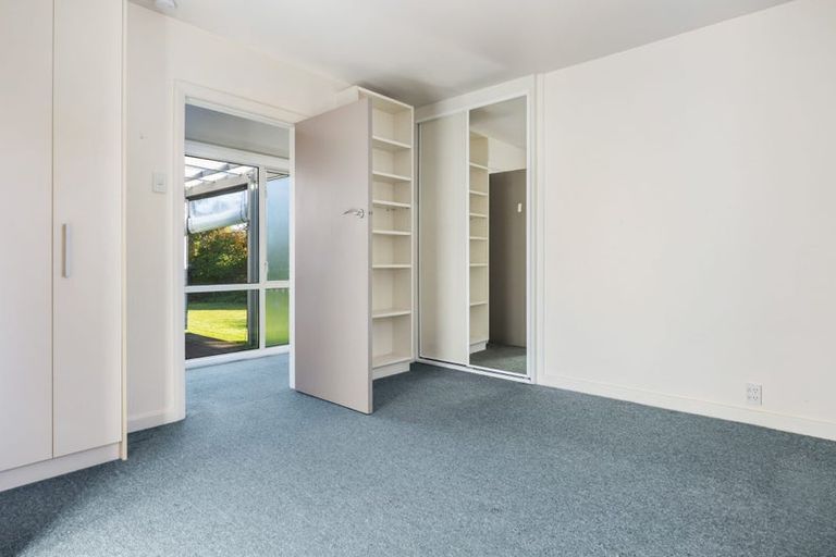 Photo of property in 102 Wairakei Road, Bryndwr, Christchurch, 8052