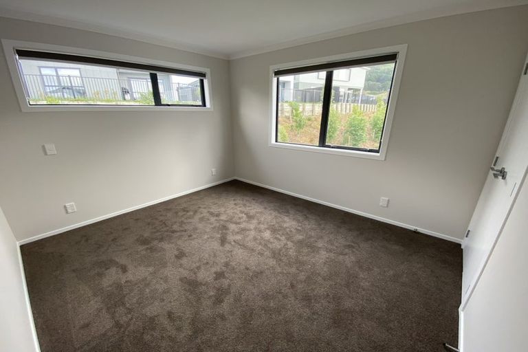 Photo of property in 23 Koreke Close, Kenepuru, Porirua, 5022