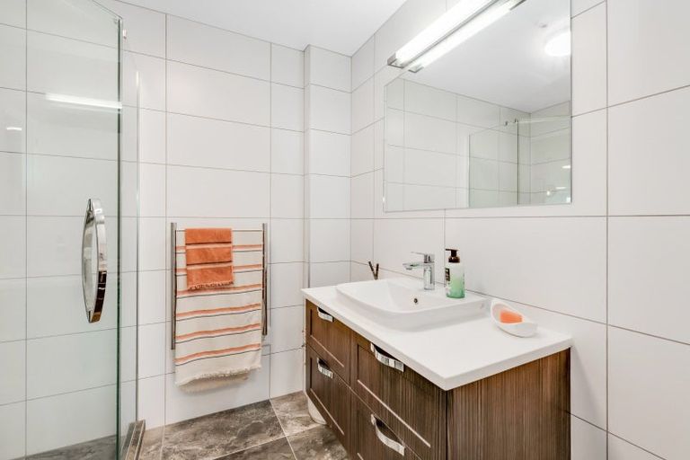 Photo of property in 122 Eaves Bush Parade, Orewa, 0931