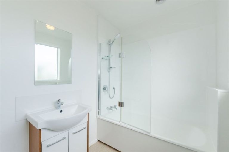 Photo of property in 31 Moana Road, Paraparaumu, 5032