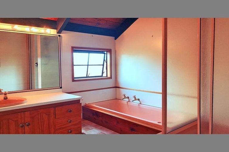 Photo of property in 25 Young Access, Dairy Flat, Silverdale, 0992