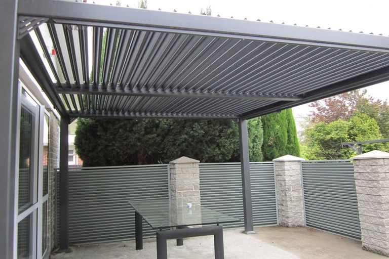 Photo of property in 6 Milnebank Street, Upper Riccarton, Christchurch, 8041