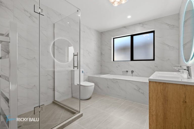 Photo of property in 18b Domain Road, Weymouth, Auckland, 2103