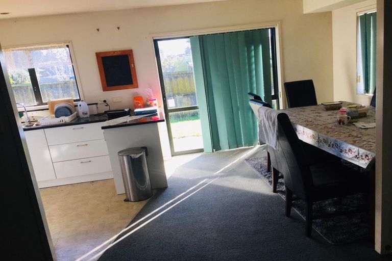 Photo of property in 29b Halsey Road, Manurewa, Auckland, 2102