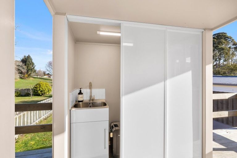 Photo of property in 97a Kawaha Point Road, Kawaha Point, Rotorua, 3010