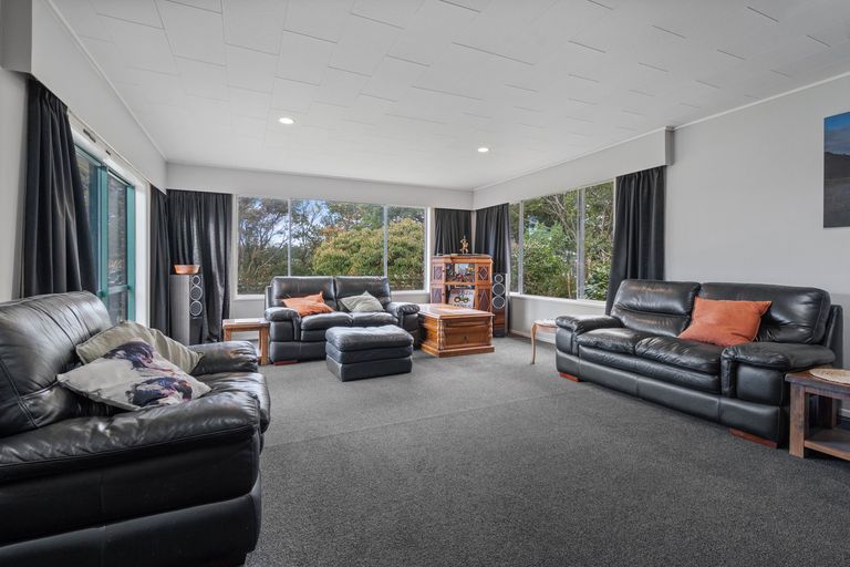 Photo of property in 620 Western Lake Road, Western Lake, Featherston, 5773