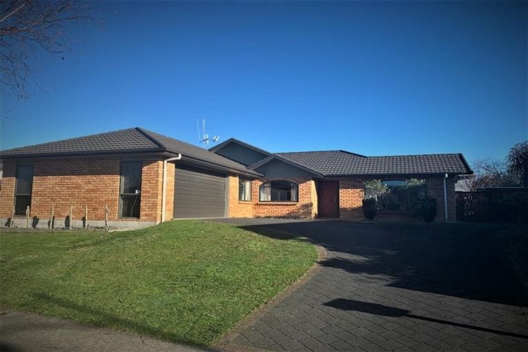 Photo of property in 54 Saint James Drive, Huntington, Hamilton, 3210