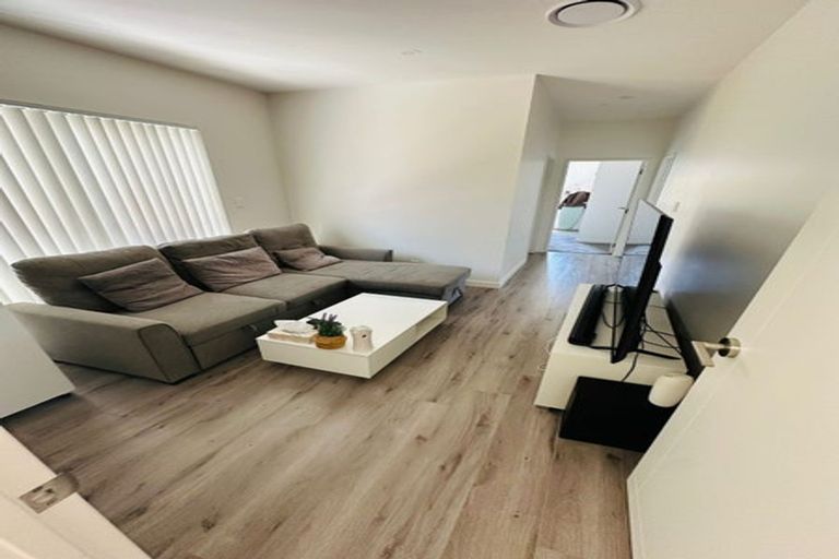 Photo of property in 19 Ballyliffin Drive, Flat Bush, Auckland, 2019