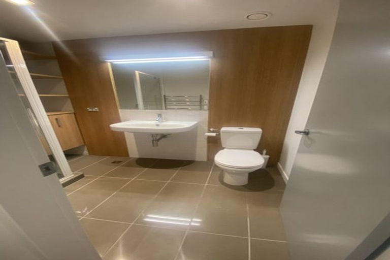 Photo of property in Monument Apartments, 3d/245 Wakefield Street, Te Aro, Wellington, 6011