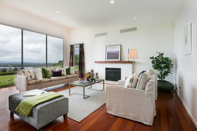 Photo of property in 151 Durham Drive, Havelock North, 4130