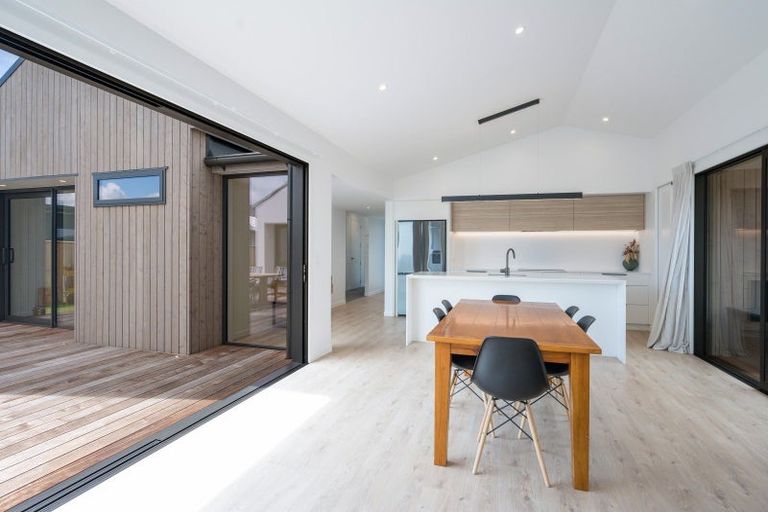 Photo of property in 8 Poukirikiri Place, Richmond, 7020