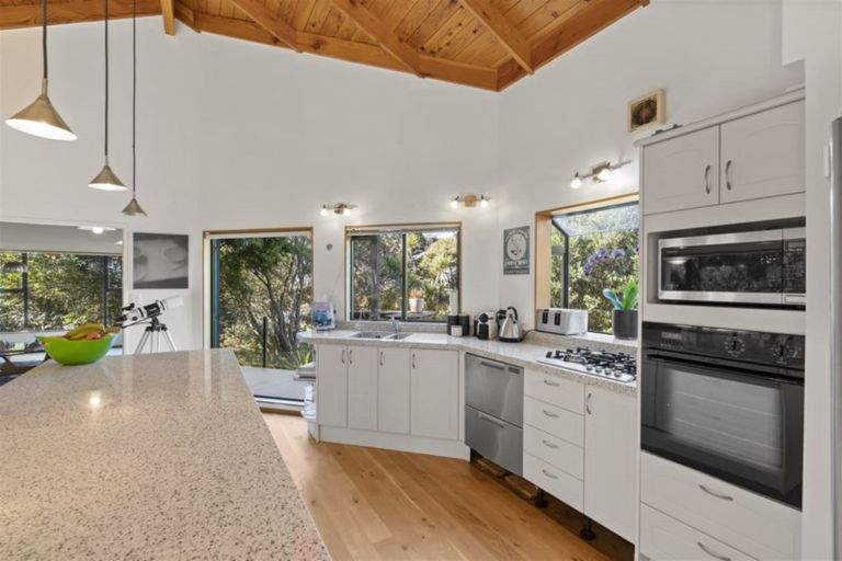 Photo of property in 24a Seaview Avenue, Northcote, Auckland, 0627