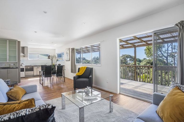 Photo of property in 742 South Titirangi Road, Titirangi, Auckland, 0604