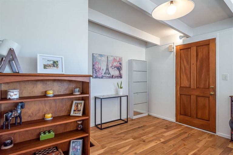 Photo of property in 13 Oaktree Avenue, Browns Bay, Auckland, 0630