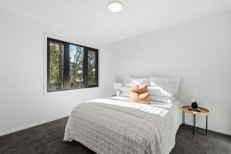 Photo of property in 27 Westhaven Drive, Tawa, Wellington, 5028