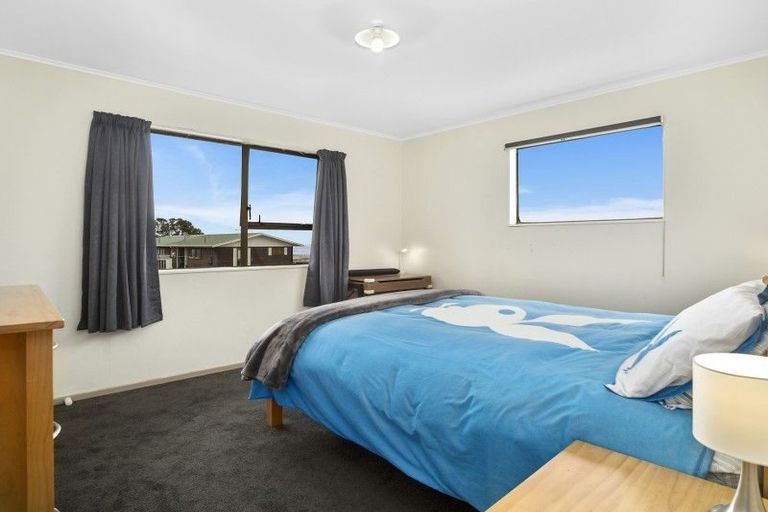 Photo of property in 10 Mossburn Grove, Kelson, Lower Hutt, 5010