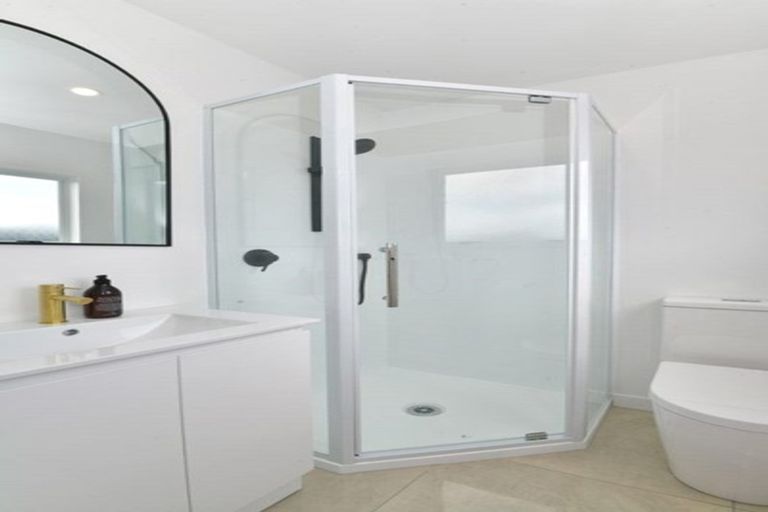 Photo of property in 7 Doment Crescent, Orewa, 0931