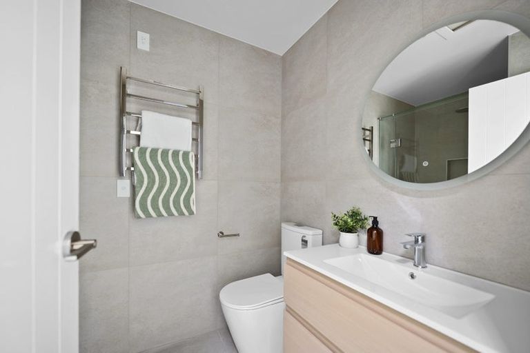 Photo of property in 17 Von Sturmer Street, Mangere East, Auckland, 2024