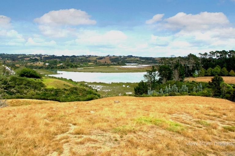 Photo of property in 42 Potts Road, Whitford, Howick, 2571