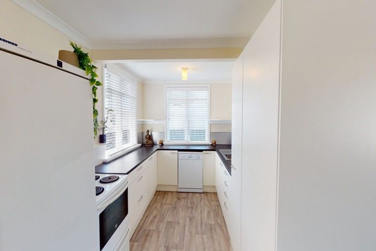 Photo of property in 119 Kahukura Avenue, Waitarere Beach, Levin, 5510