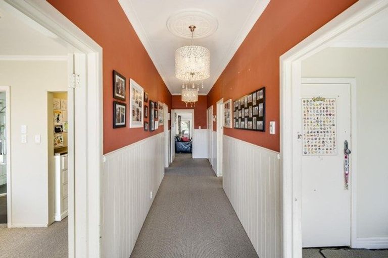 Photo of property in 28 Vigor Brown Street, Napier South, Napier, 4110