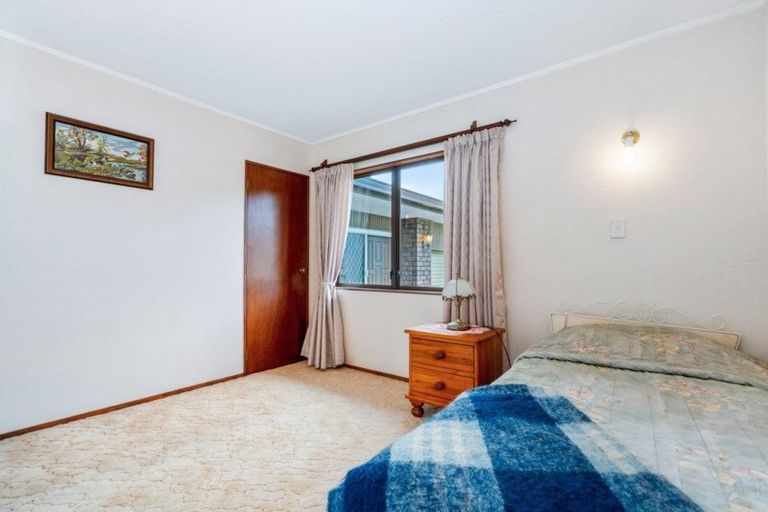 Photo of property in 17 Clarkson Crescent, Maunu, Whangarei, 0110