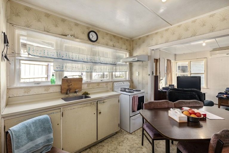 Photo of property in 56 Sunny Grove, Wainuiomata, Lower Hutt, 5014