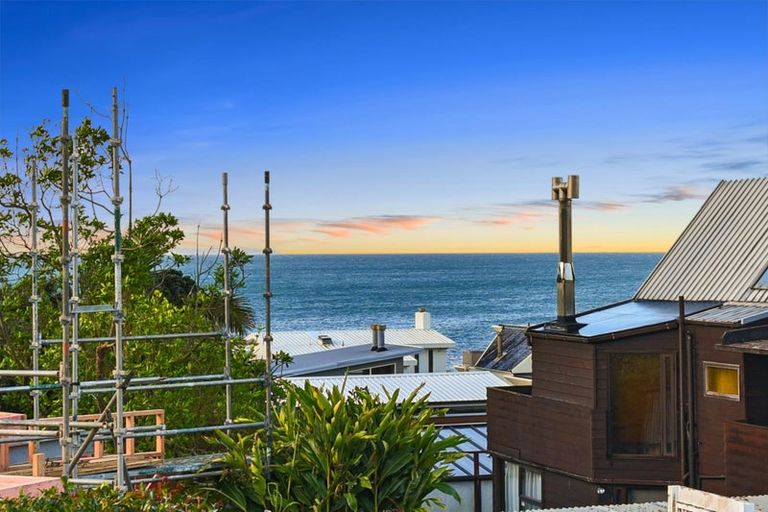 Photo of property in 2/13 Muritai Road, Milford, Auckland, 0620