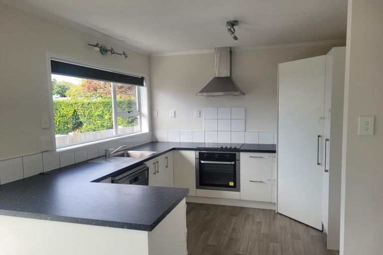 Photo of property in 73 Govett Avenue, Frankleigh Park, New Plymouth, 4310