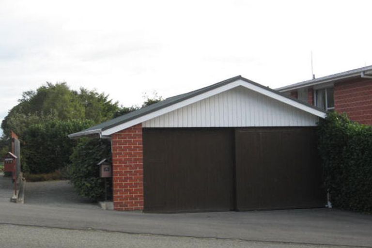 Photo of property in 100 Perth Street, Holmes Hill, Oamaru, 9401