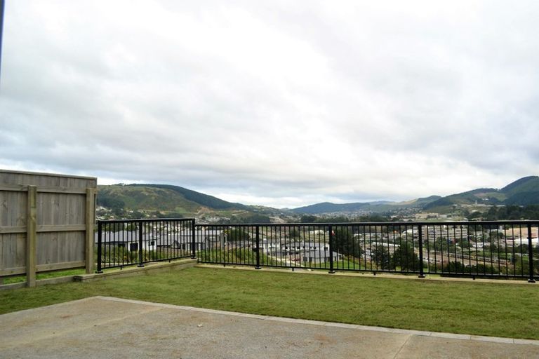 Photo of property in 18a Omaka Place, Aotea, Porirua, 5024