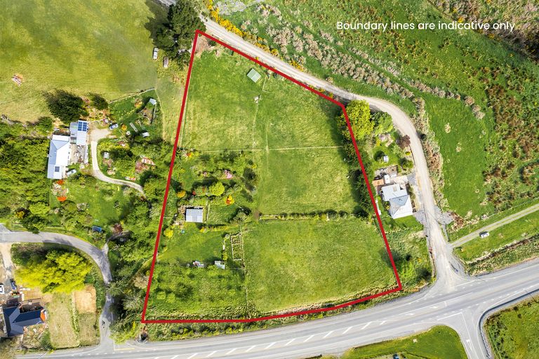 Photo of property in 287 Waikouaiti-waitati Road, Evansdale, Waikouaiti, 9471